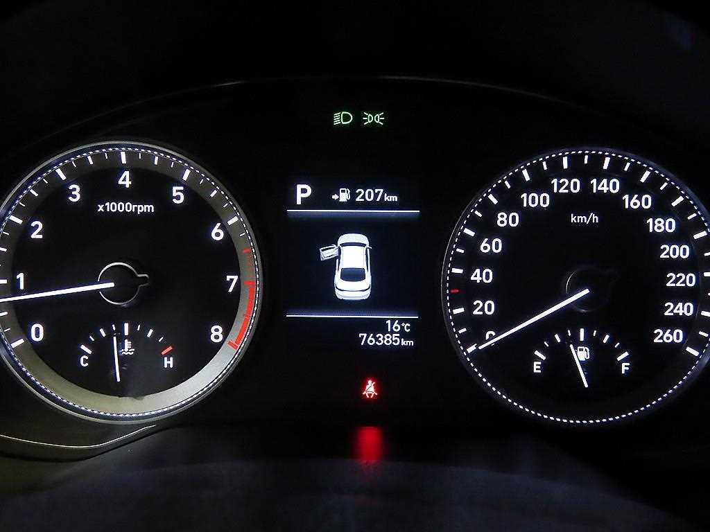 HYUNDAI Grandeur - Vista 9