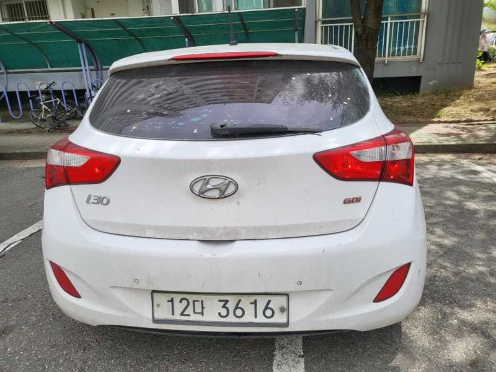 HYUNDAI i30 - Vista 2