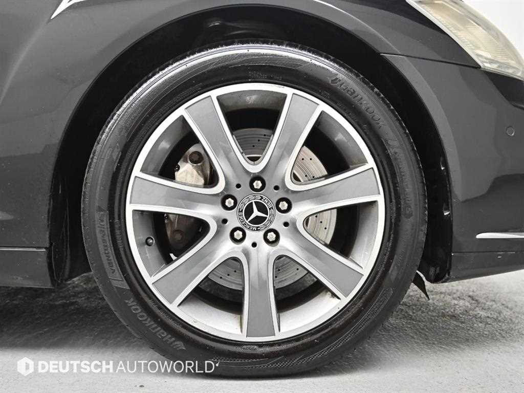 Mercedes Benz S Class - Vista 5
