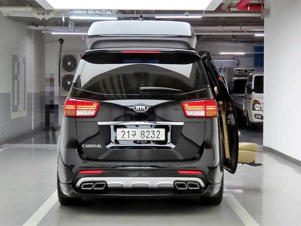 KIA Carnival - Vista 3