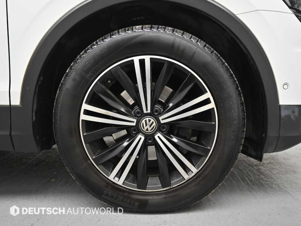 Volkswagen Tiguan - Vista 5