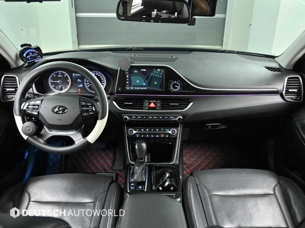 HYUNDAI Grandeur - Vista 7