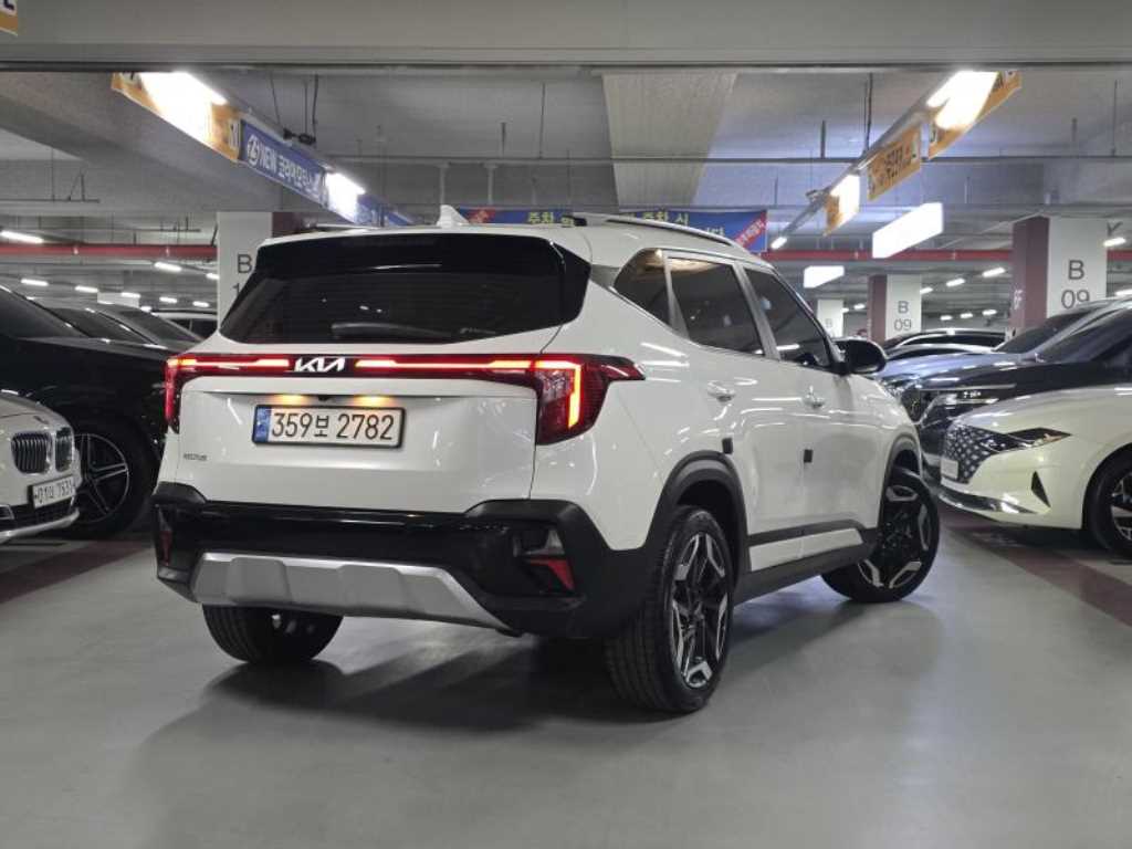 KIA Seltos - Vista 4