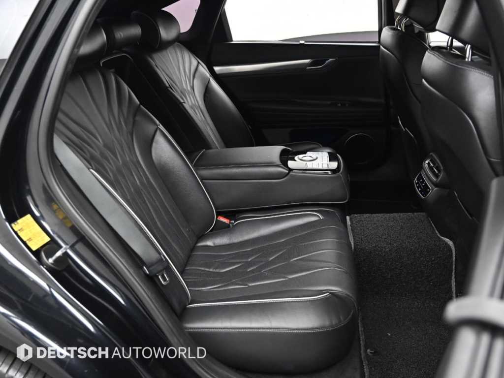 Genesis G80 - Vista 12