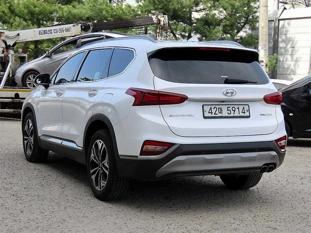 HYUNDAI Santa Fe - Vista 3
