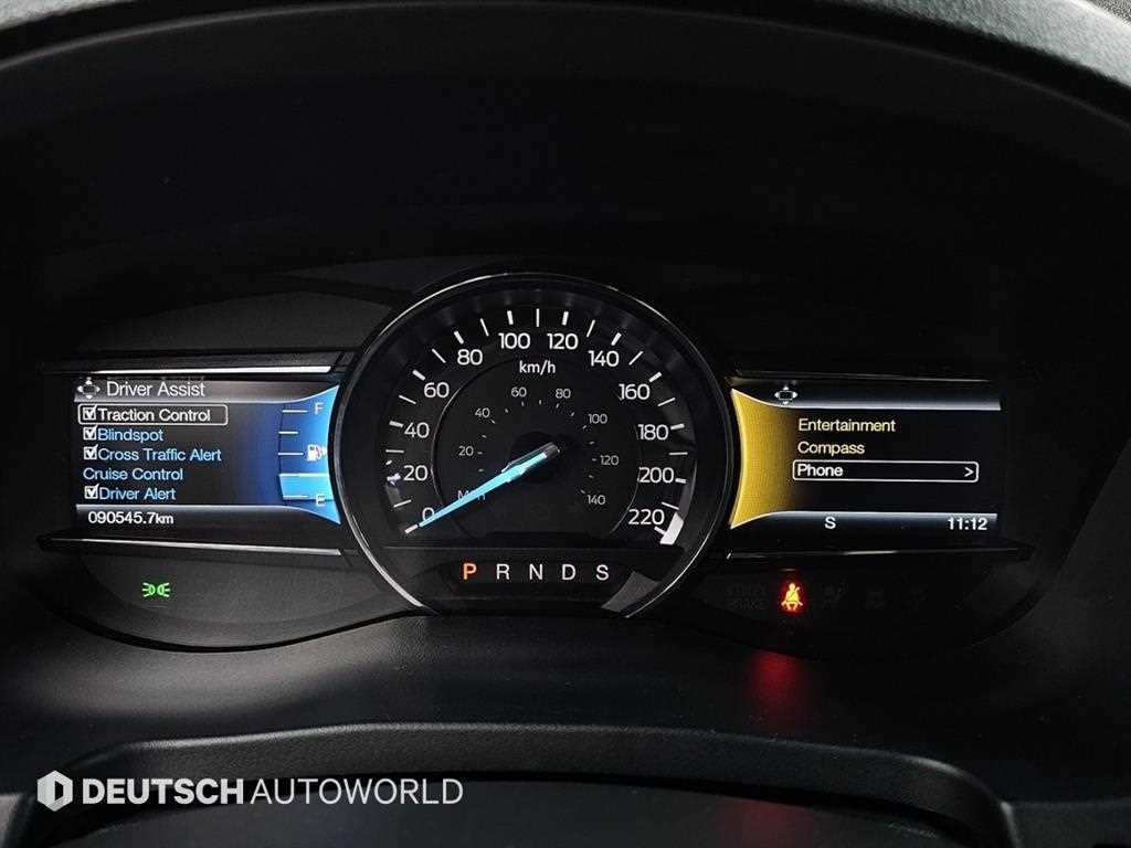 Ford Explorer - Vista 8