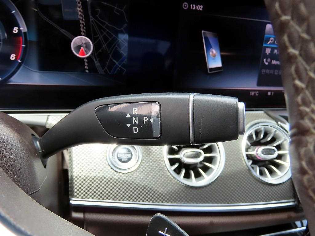 Mercedes Benz CLS Class - Vista 10