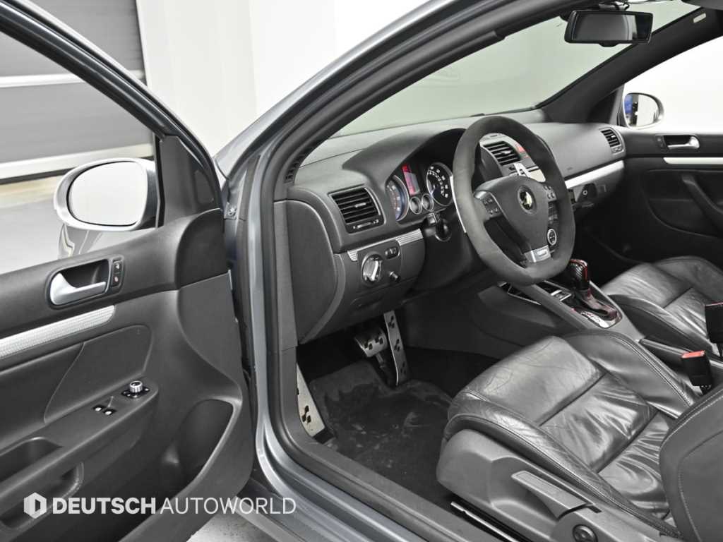 Volkswagen Golf - Vista 11