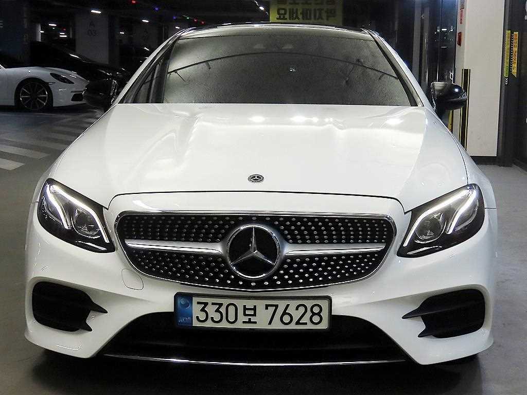 Mercedes Benz E class - Vista 2