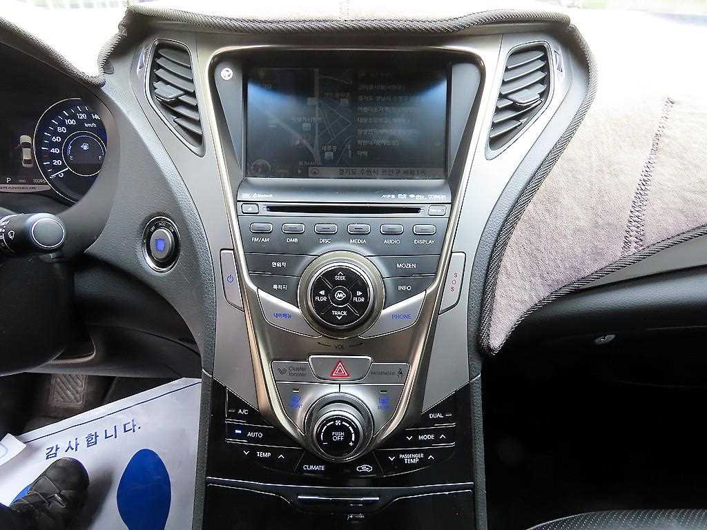 HYUNDAI Grandeur 2011 Negro - Importación desde Corea - HF Imports Iquique - Foto 13