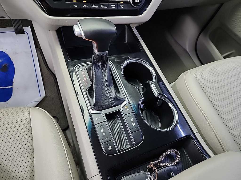 KIA Carnival - Vista 9