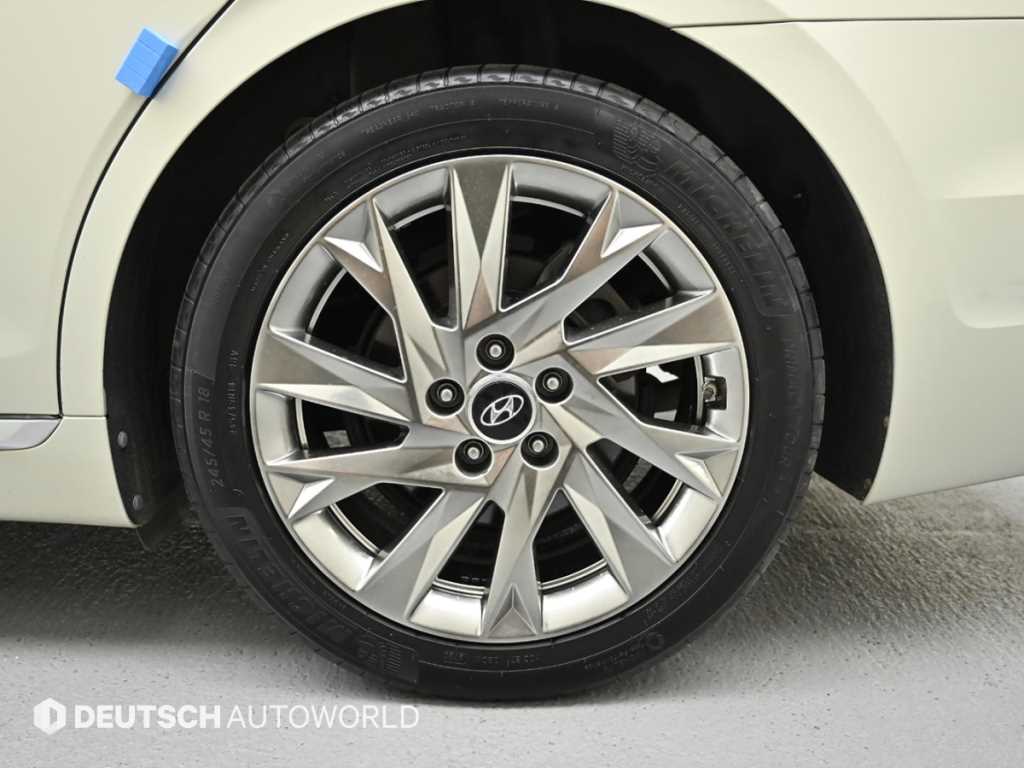 HYUNDAI Grandeur - Vista 5