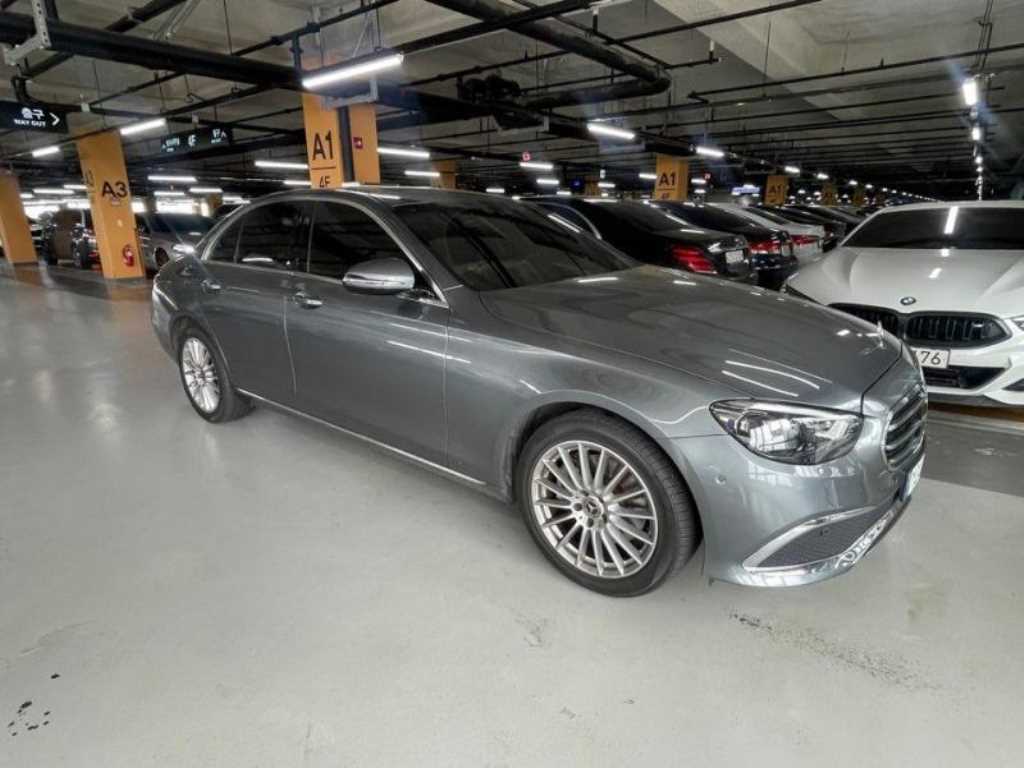 Mercedes Benz E class - Vista 2