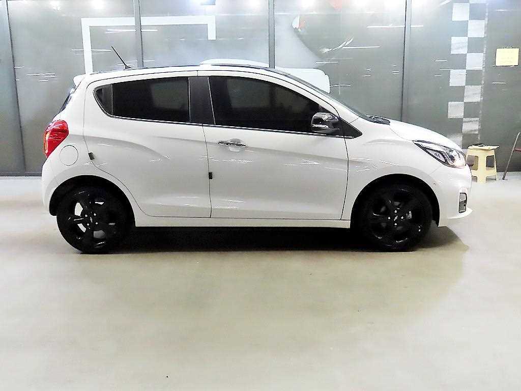 Chevrolet Spark - Vista 3