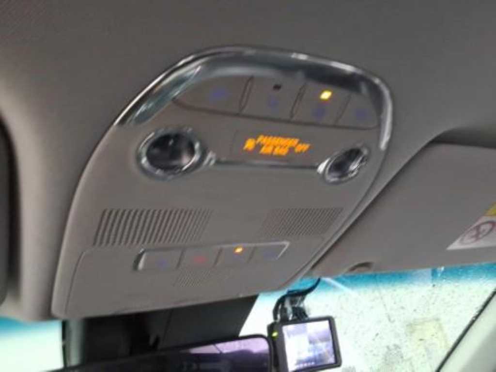 HYUNDAI Grandeur - Vista 5