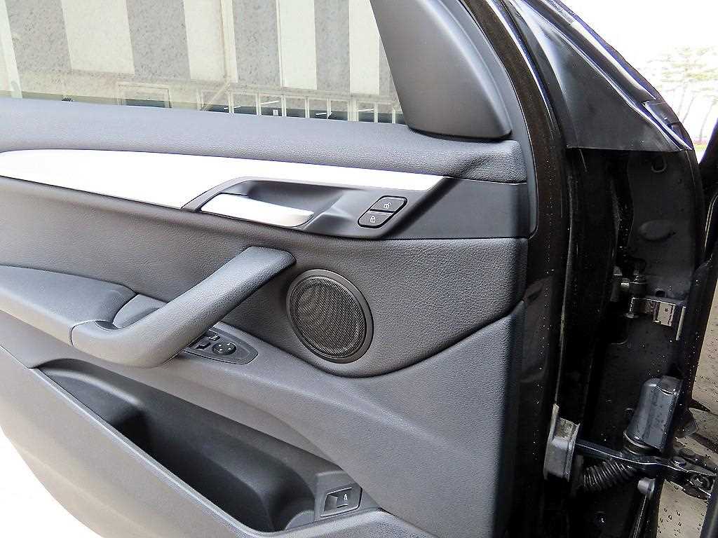 BMW X1 - Vista 11