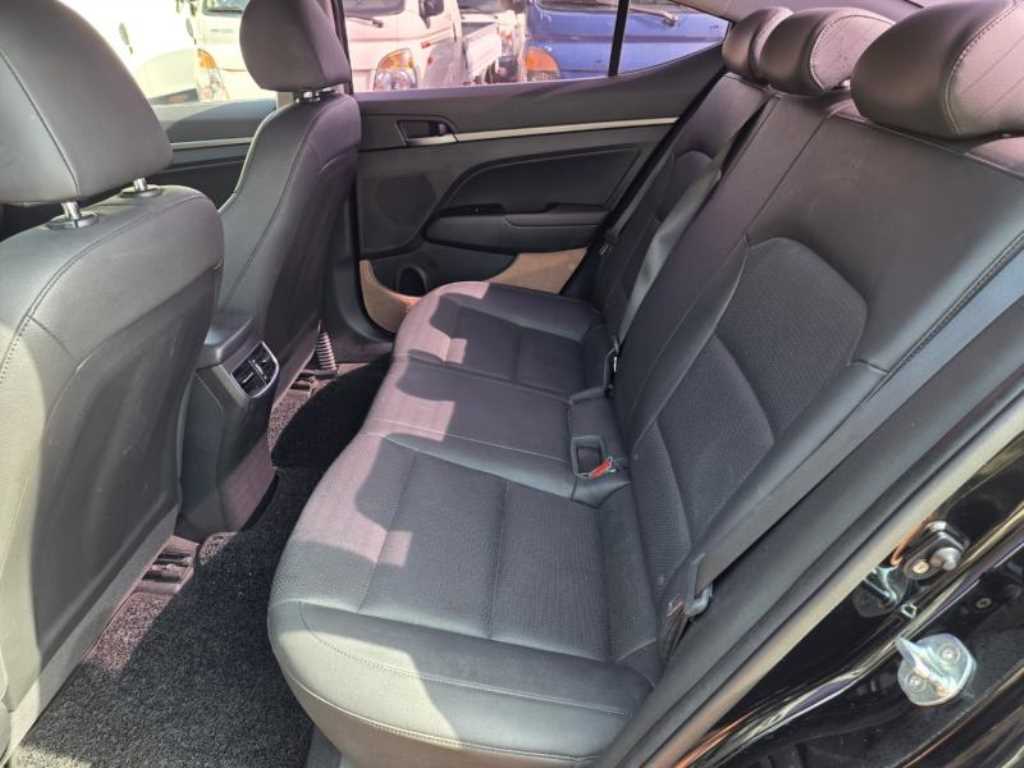 HYUNDAI Avante 2017 - Importación desde Corea - HF Imports Iquique - Foto 14