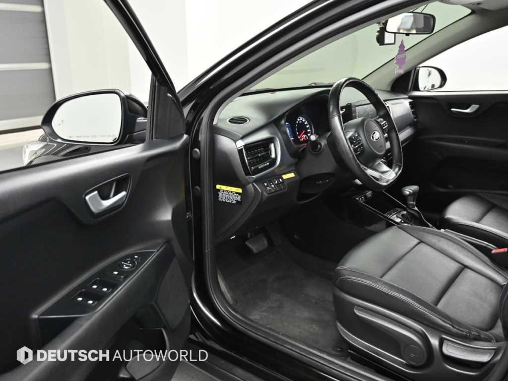 KIA Stonic - Vista 11