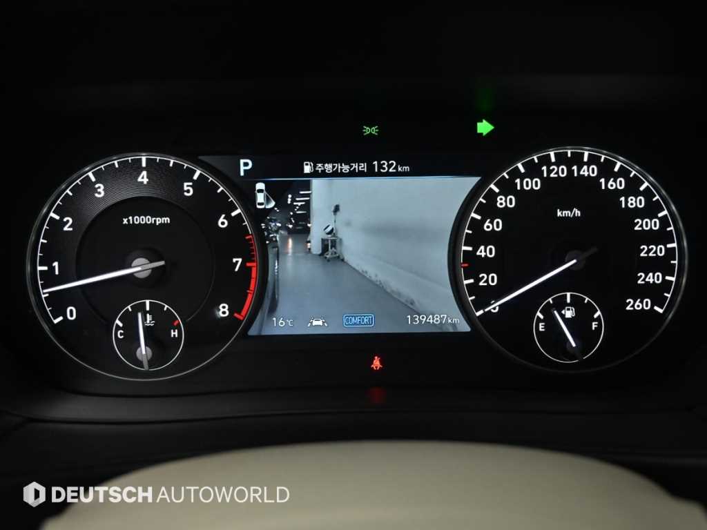 Genesis G90 - Vista 8