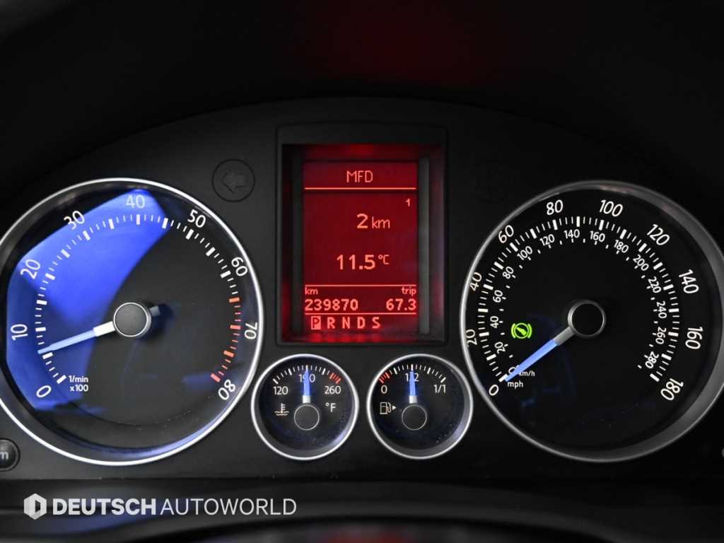 Volkswagen Golf - Vista 8
