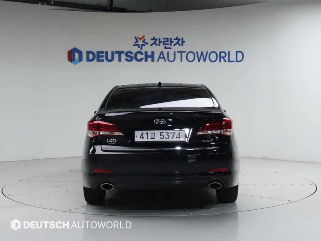 HYUNDAI i40 - Vista 4