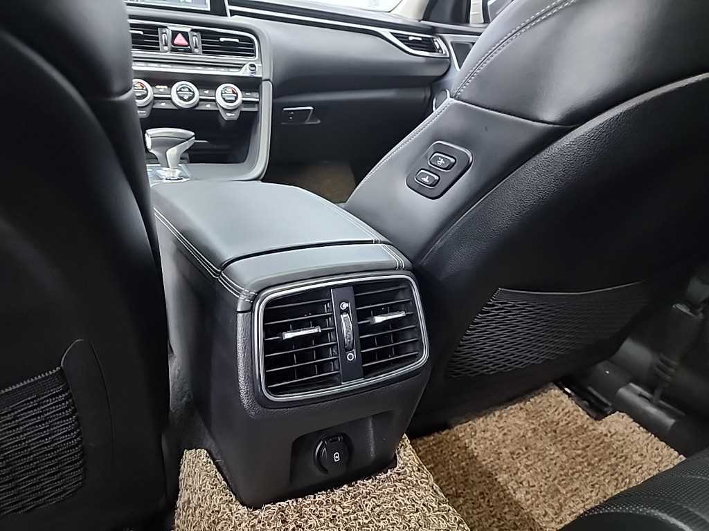 Genesis G70 2018 Blanco - Importación desde Corea - HF Imports Iquique - Foto 13