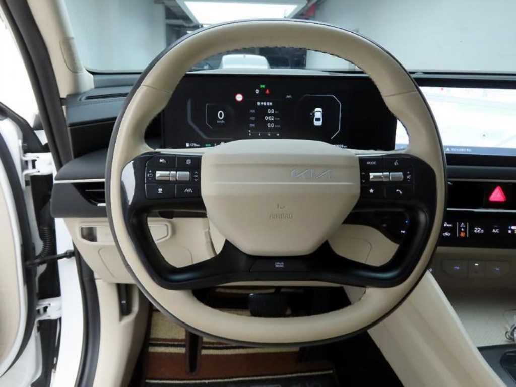 KIA K8 - Vista 7
