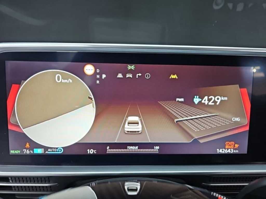 HYUNDAI Ioniq 6 - Vista 6