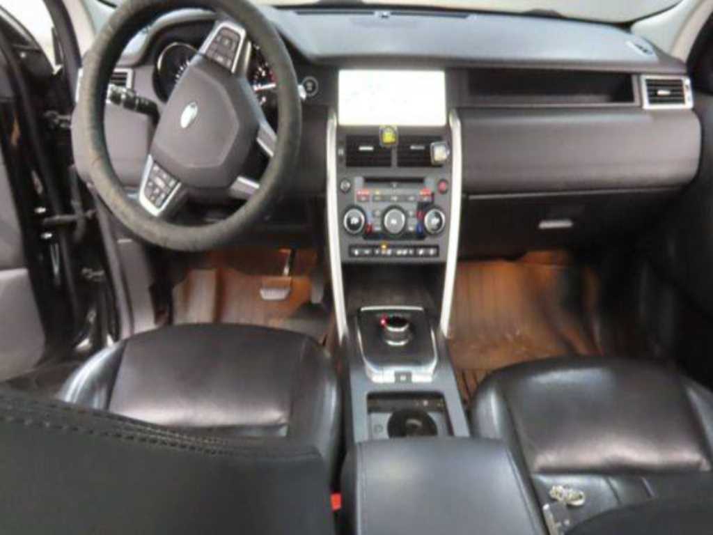 Land Rover Discovery Sports - Vista 6