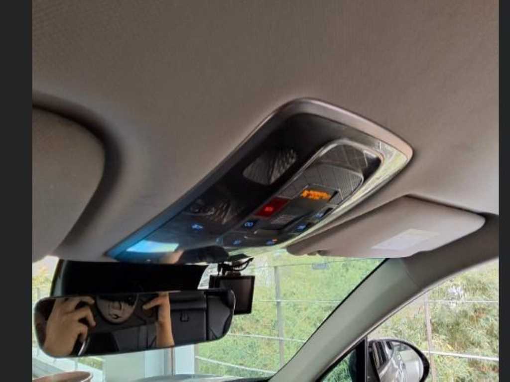 Genesis GV70 - Vista 6