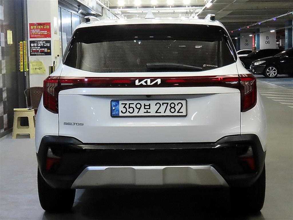 KIA Seltos - Vista 5