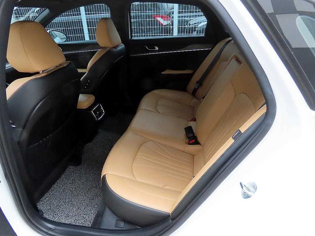 KIA K5 - Vista 6