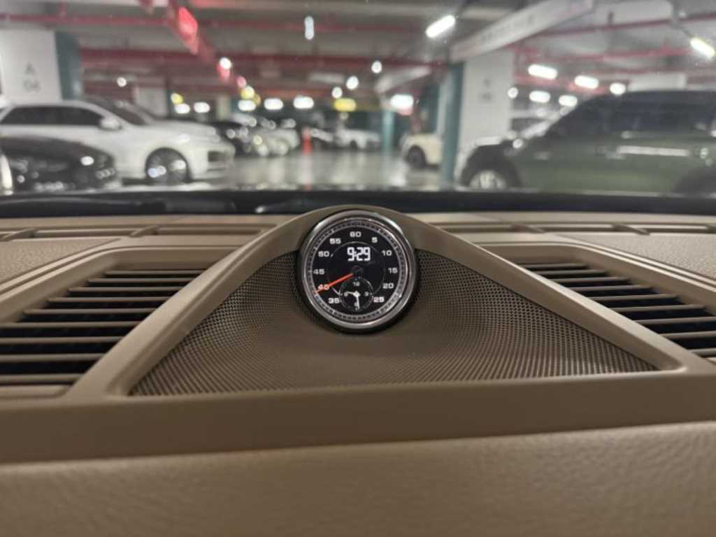 Porsche Panamera - Vista 11