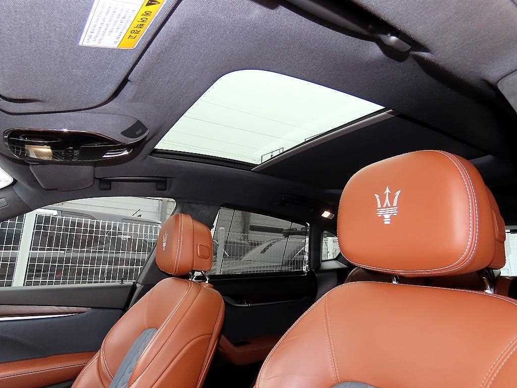 Maserati Levante 2018 Blanco - Importación desde Corea - HF Imports Iquique - Foto 16