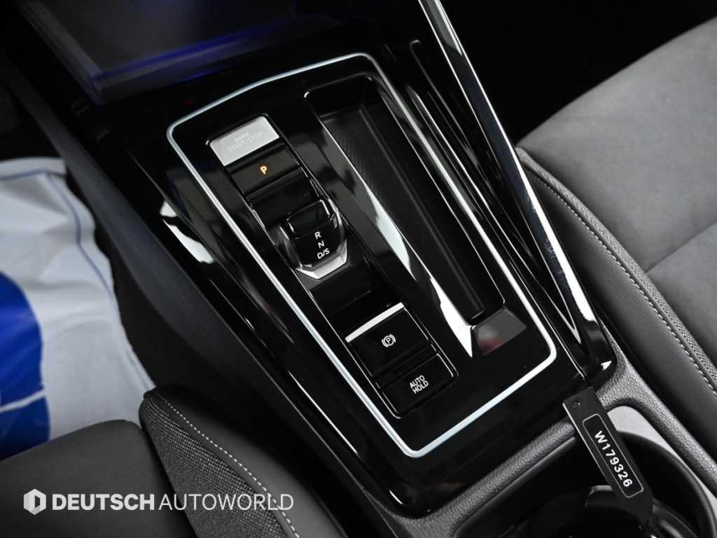 Volkswagen Golf - Vista 9