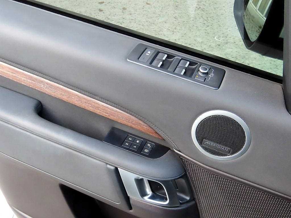 Land Rover Discovery - Vista 11