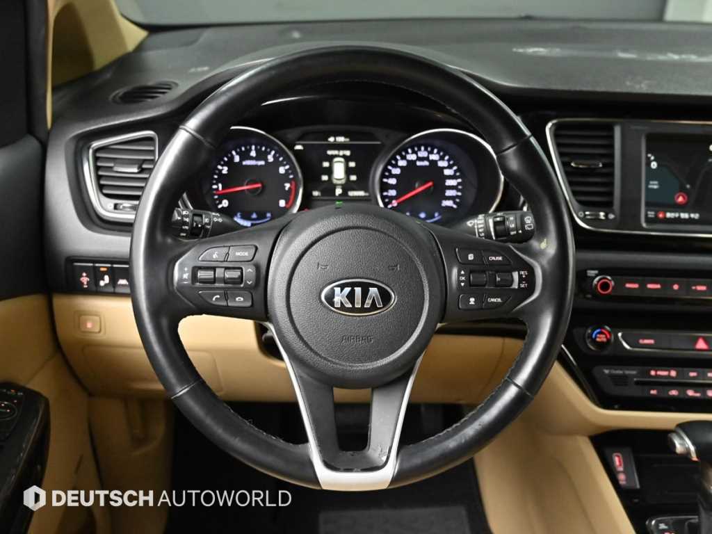 KIA Carnival 2019 Negro - Importación desde Corea - HF Imports Iquique - Foto 13