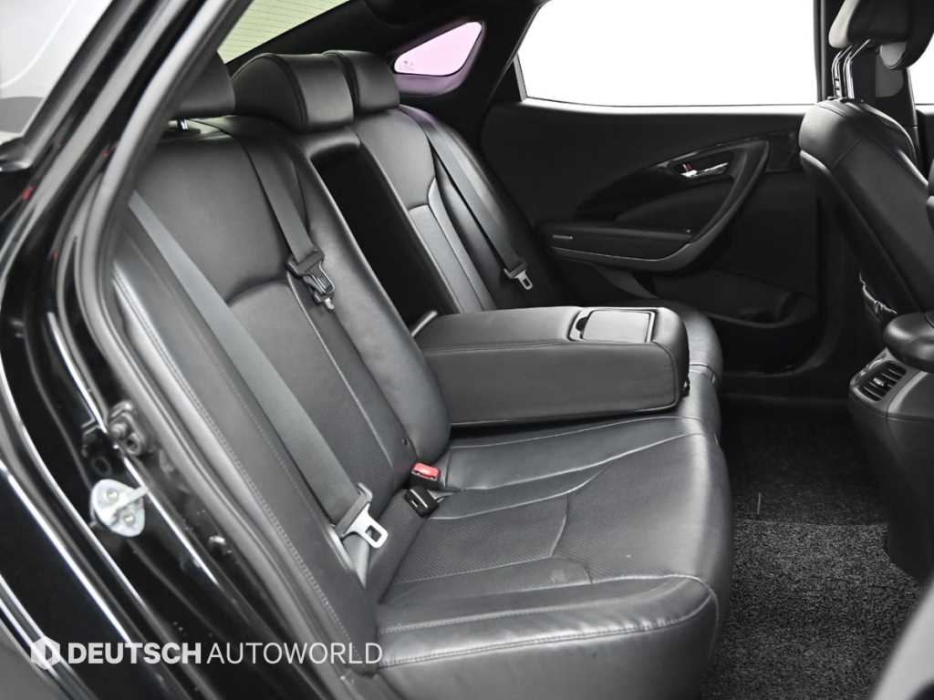 HYUNDAI Grandeur - Vista 12