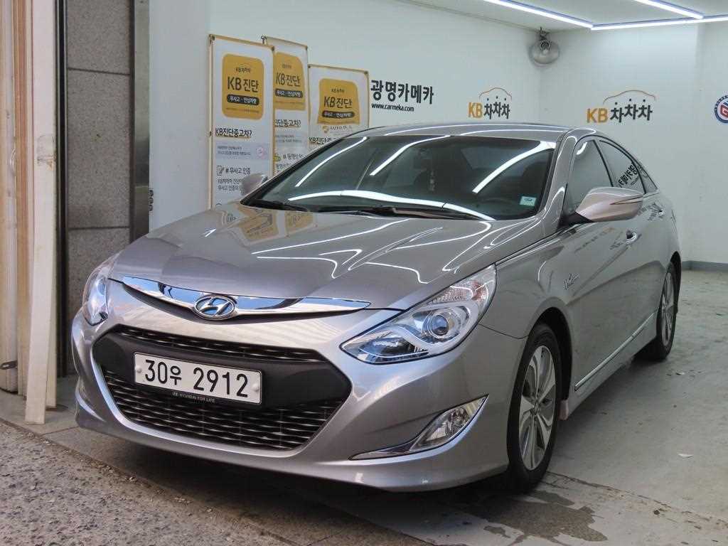 HYUNDAI Sonata - Vista 2