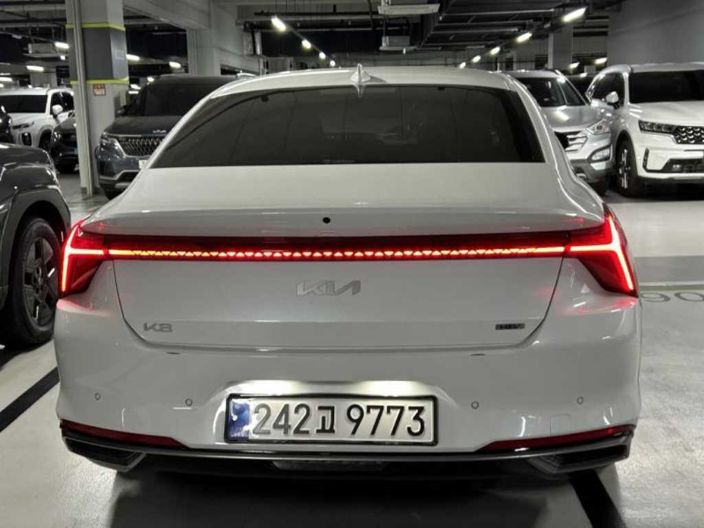 KIA K8 - Vista 3