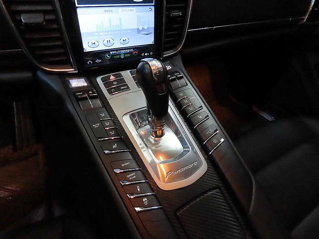 Porsche Panamera - Vista 12