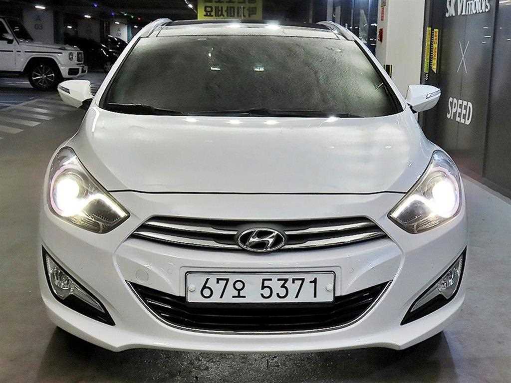 HYUNDAI i40 2012 Blanco - Importación desde Corea - HF Imports Iquique - Foto 1