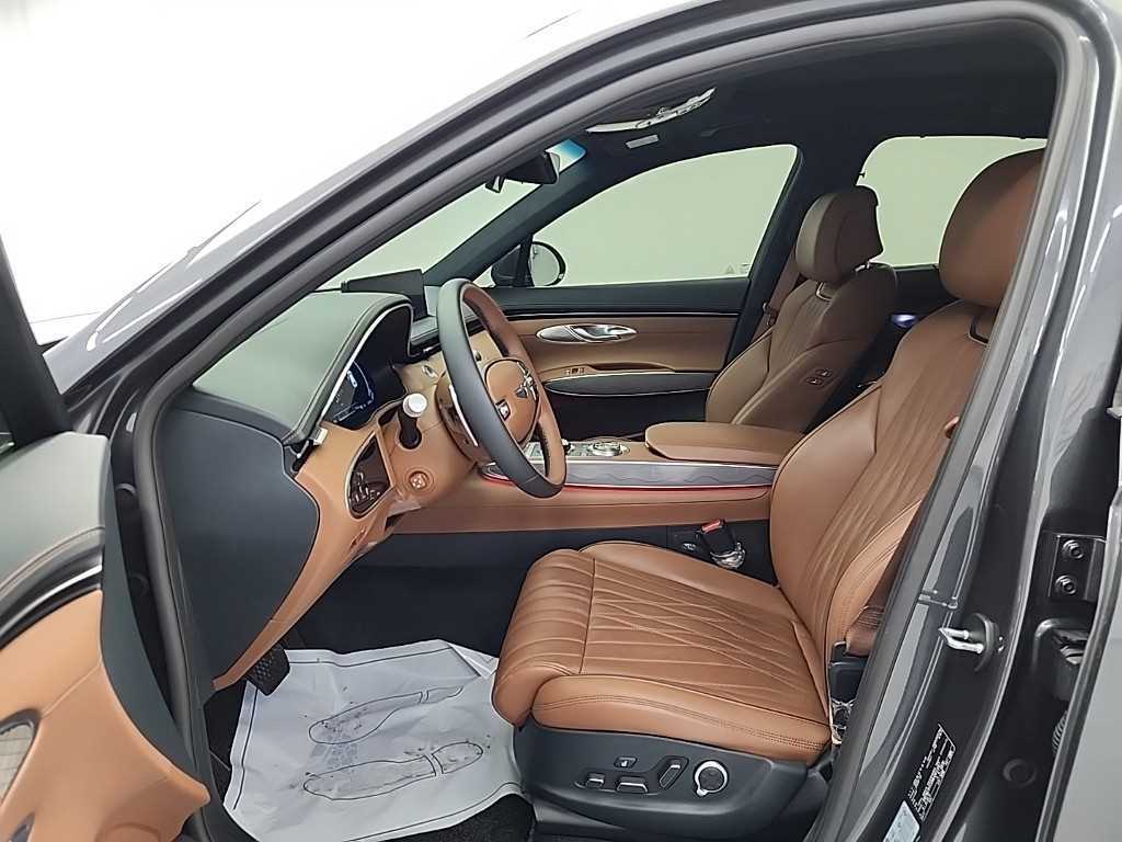 Genesis GV70 - Vista 11