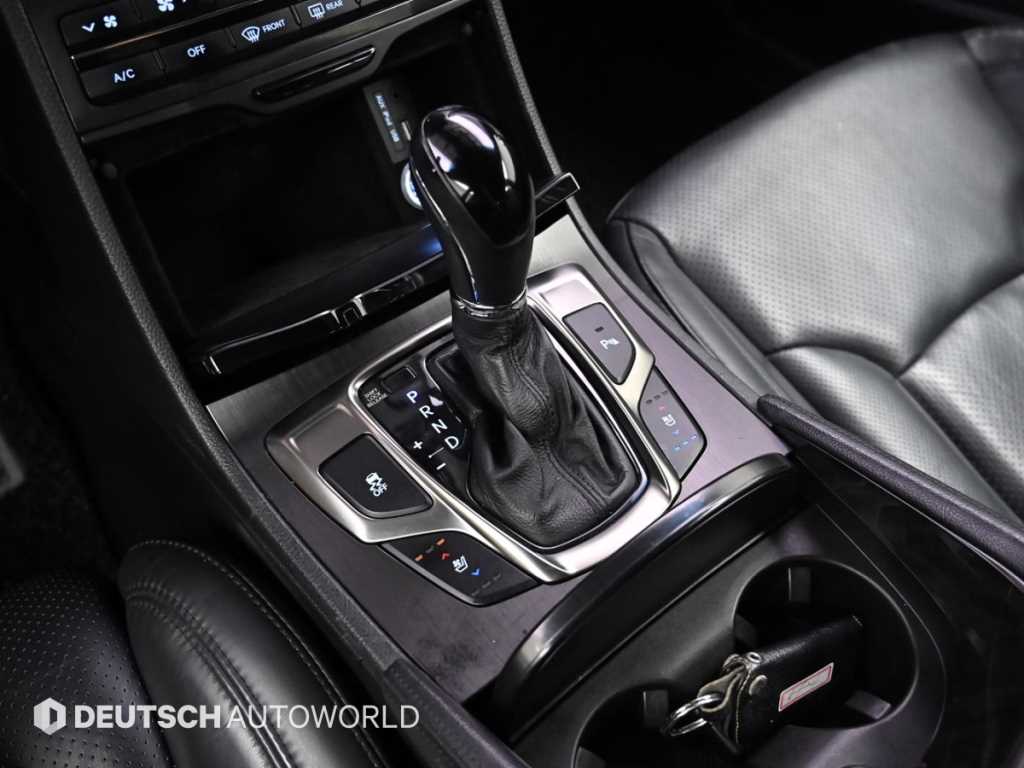 HYUNDAI Grandeur - Vista 9