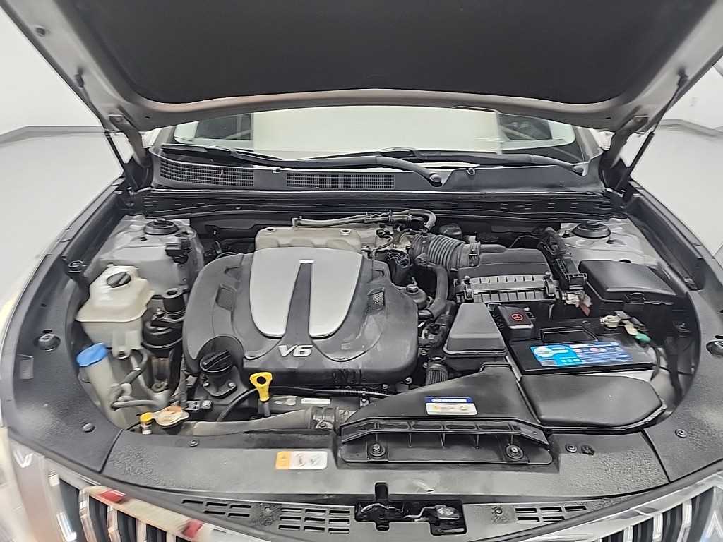 HYUNDAI Grandeur - Vista 5