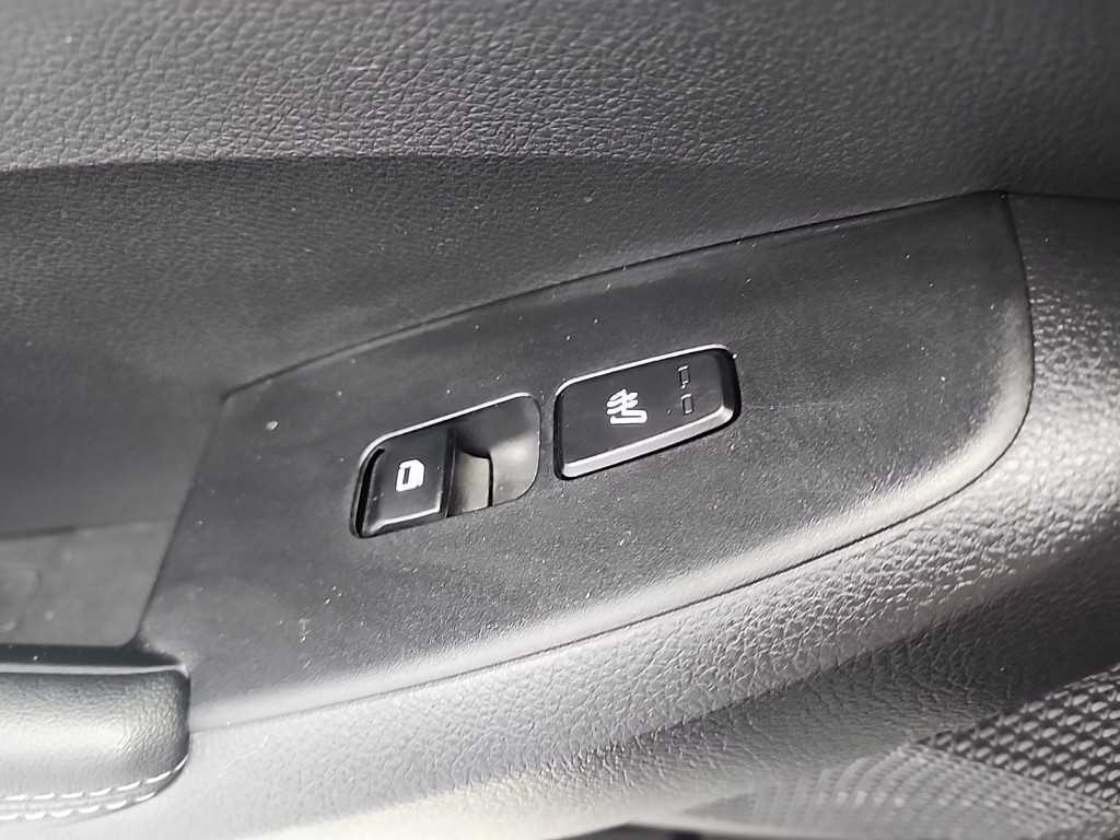 KIA Seltos 2022 Blanco - Importación desde Corea - HF Imports Iquique - Foto 14