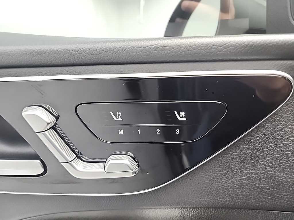 Mercedes Benz C Class 2022 Gris - Importación desde Corea - HF Imports Iquique - Foto 17