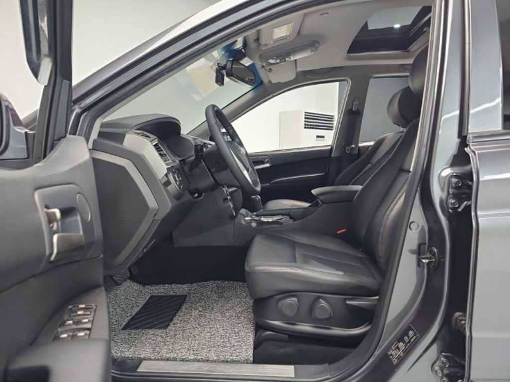 Ssangyong Korando 2018 Gris - Importación desde Corea - HF Imports Iquique - Foto 17