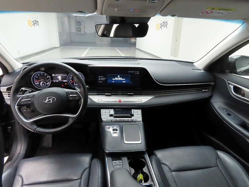 HYUNDAI Grandeur - Vista 7