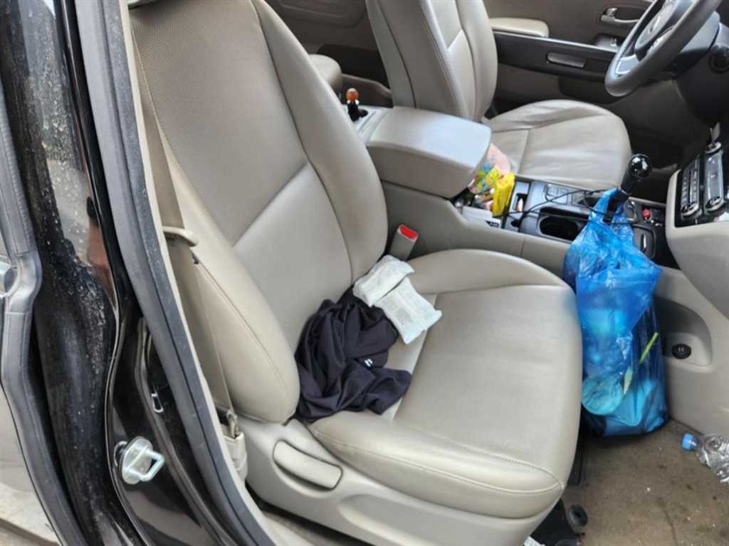 KIA Carnival - Vista 6